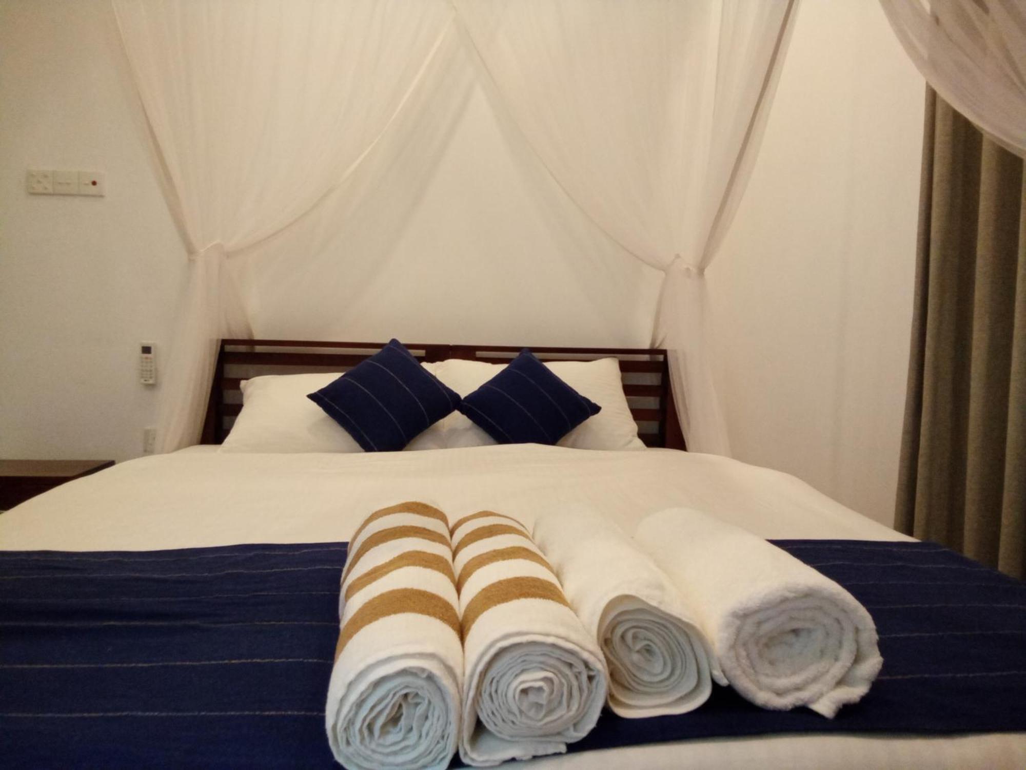 The Moose Weligama Bed & Breakfast Dış mekan fotoğraf