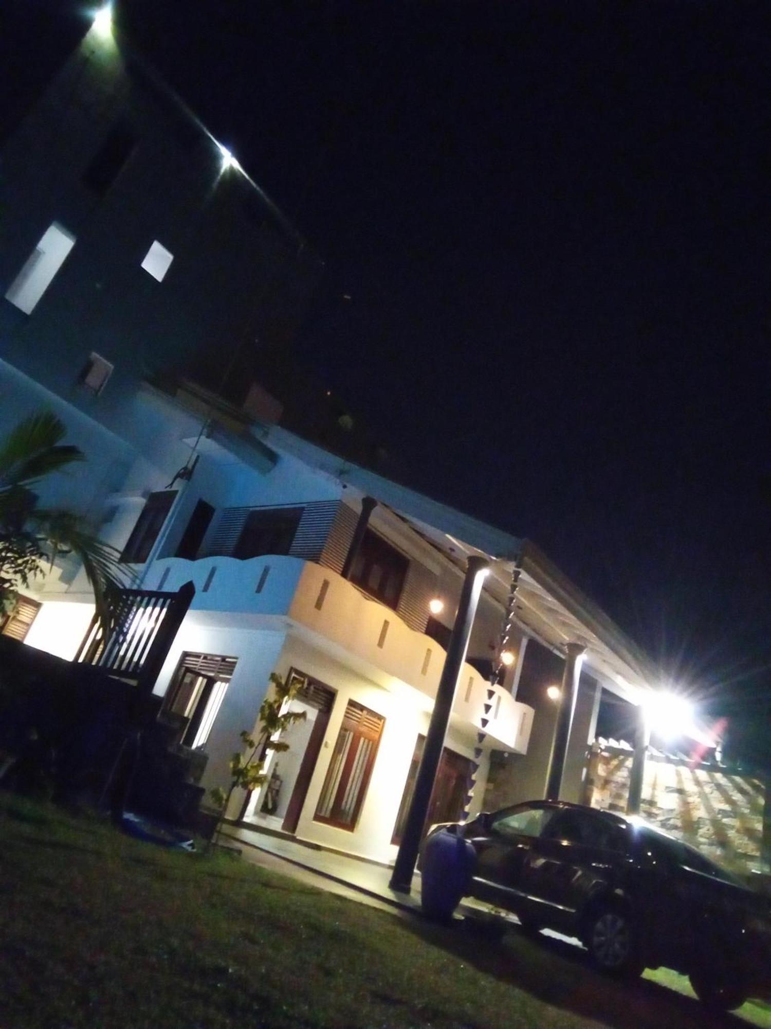 The Moose Weligama Bed & Breakfast Dış mekan fotoğraf